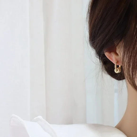 NEW 14K Gold Plated Diamond Circle Earrings - Picture 5 of 6